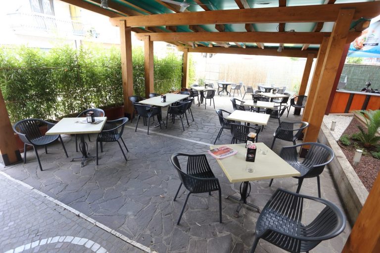 Bar Duff Cassino 4 1 768x512
