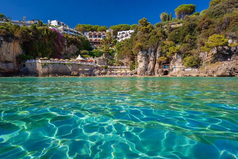 panoramica dell hotel 768x513